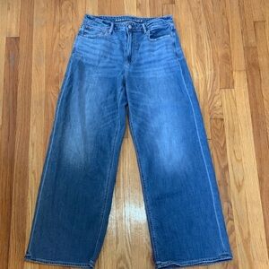 NWOT American Eagle High Rise Baggy Wide Leg Jeans 8L